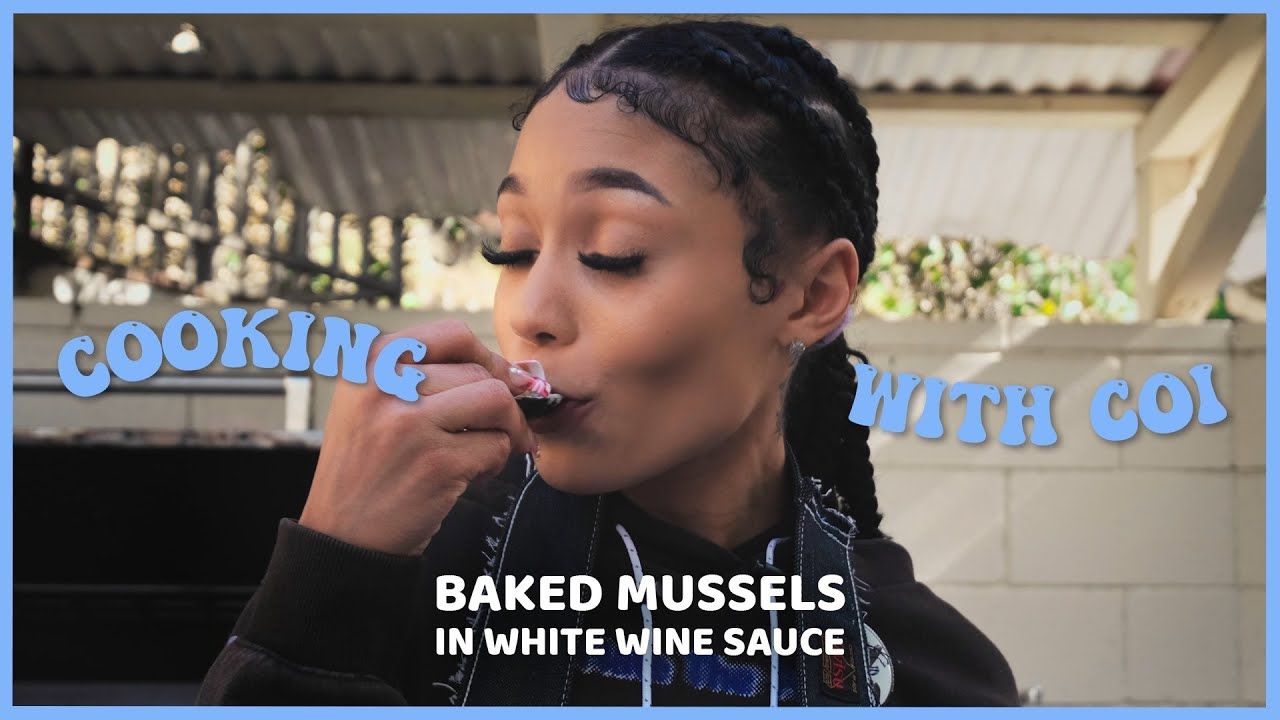 Cooking With Coi Leray – Baked Mussels in White Wine Sauce